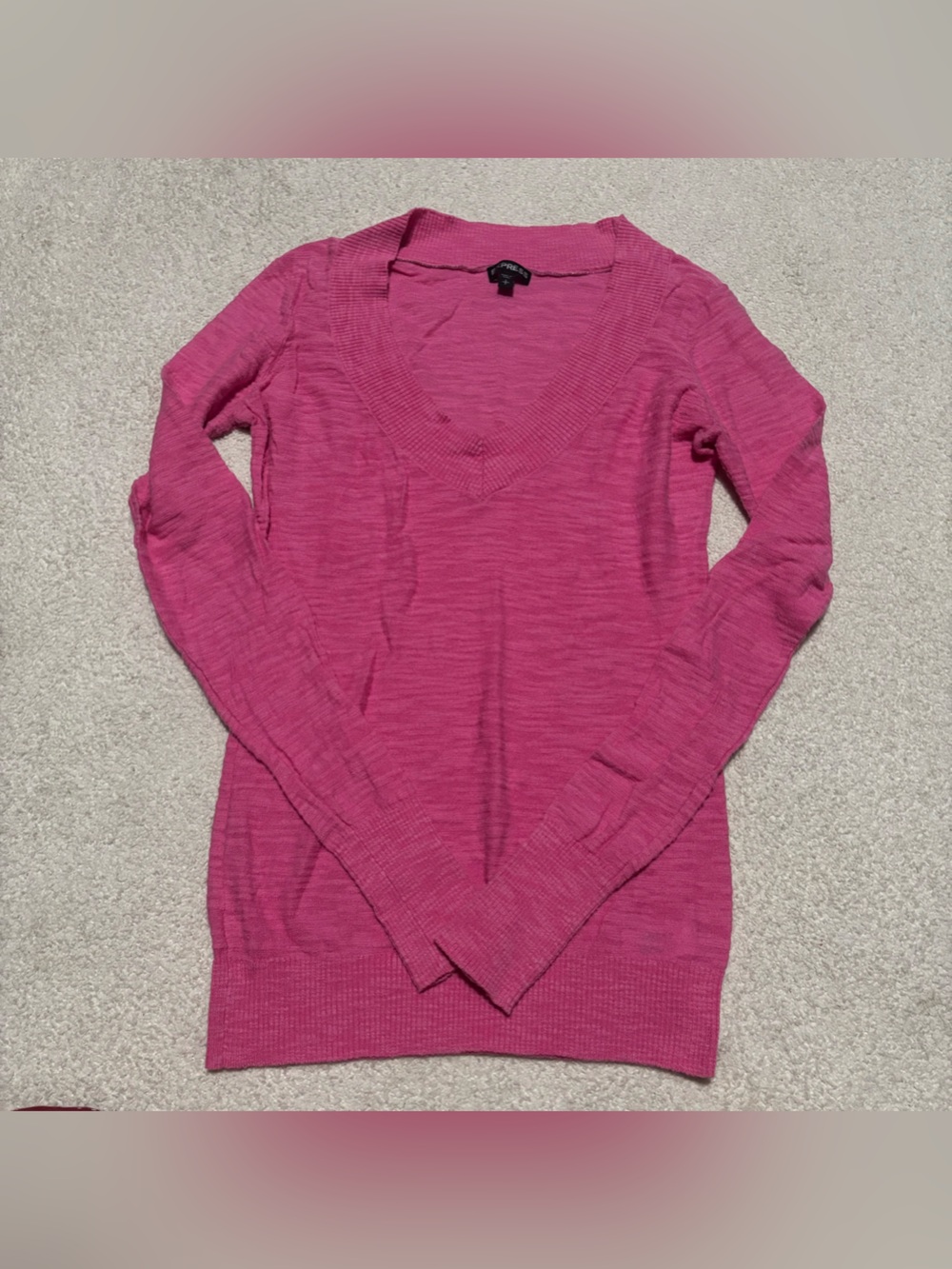 Express Magenta Long Sleeve top size small v neck